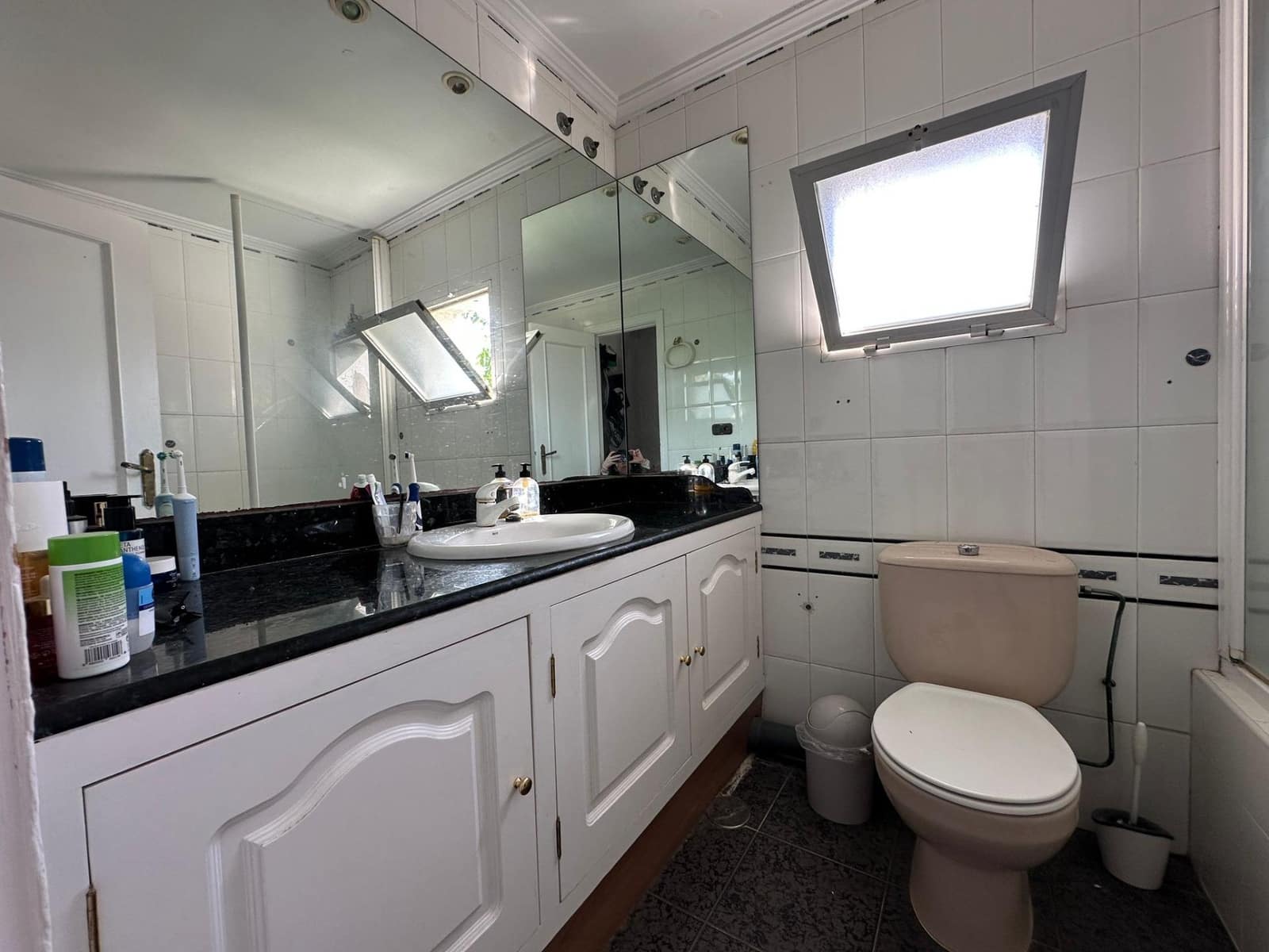 3 soverom Kjedet enebolig til salgs i Mijas med svømmebasseng - € 450 000 (Ref: 9456409)