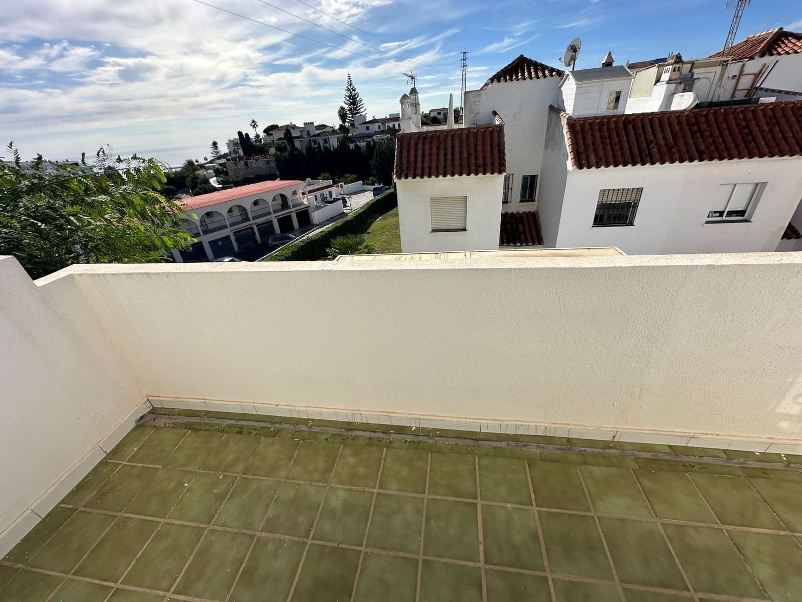 3 soverom Kjedet enebolig til salgs i Mijas med svømmebasseng - € 450 000 (Ref: 9456409)