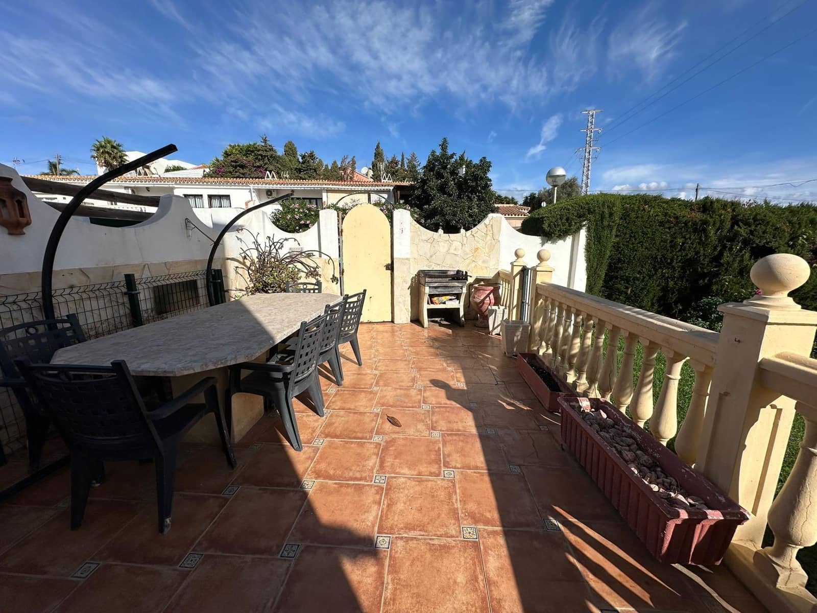 3 soverom Kjedet enebolig til salgs i Mijas med svømmebasseng - € 450 000 (Ref: 9456409)