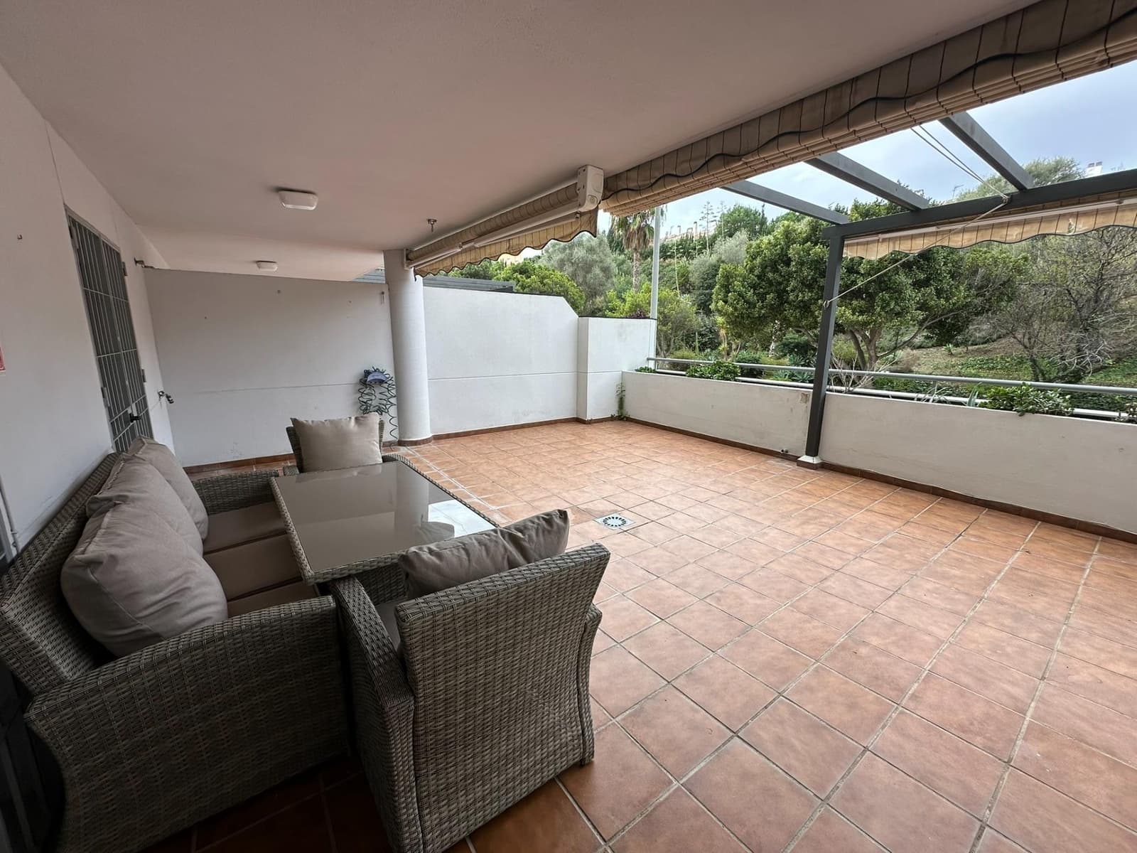 2 quarto Apartamento para arrendar em Fuengirola com piscina garagem - 1 300 € (Ref: 9466030)