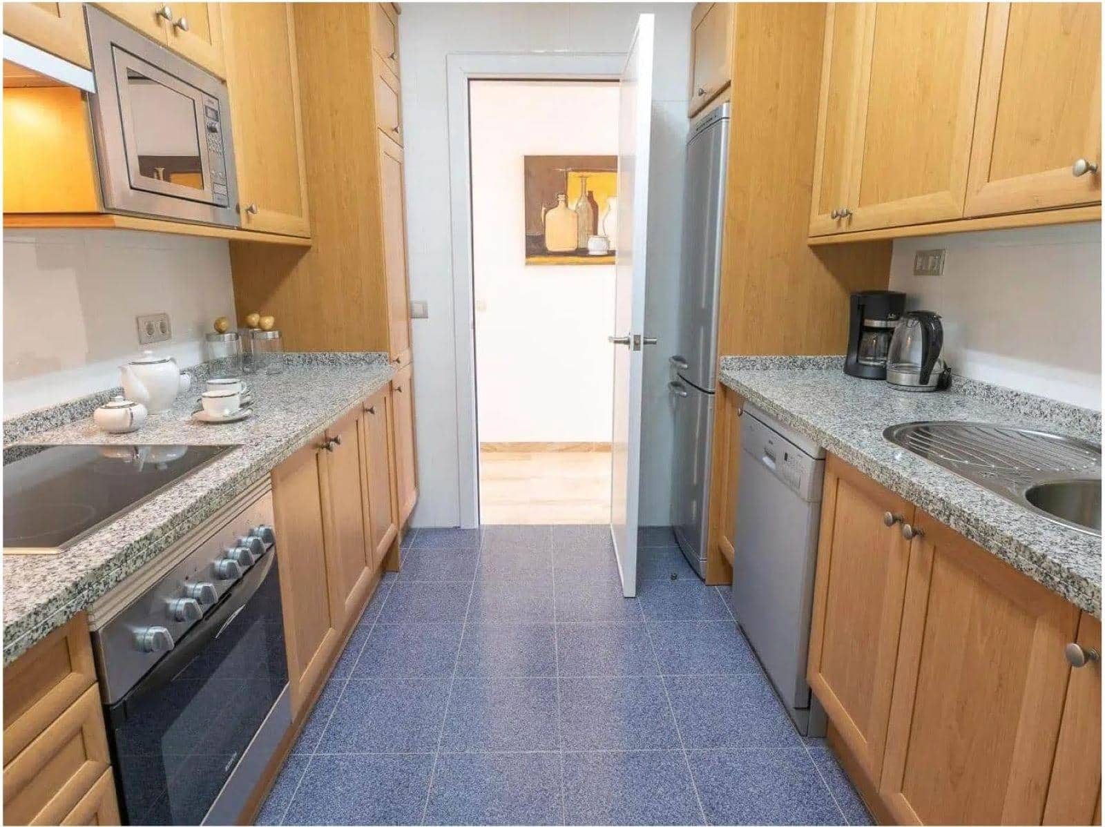 3 bedroom Apartment for sale in San Pedro de Alcantara with pool garage - € 999,000 (Ref: 9488391)