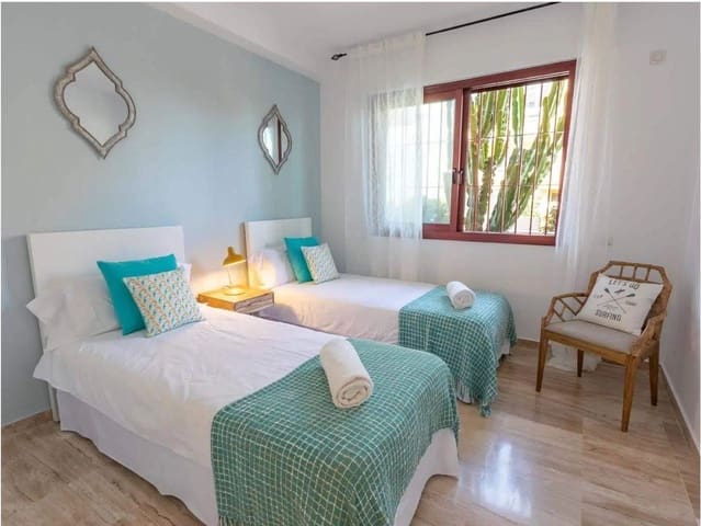 3 quarto Apartamento para venda em San Pedro de Alcantara, Marbella com piscina garagem - 999 000 € (Ref: 9488391)