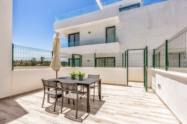 3 soveværelse Semi-Rækkehus til leje i Fuengirola med swimmingpool garage - € 4.400 (Ref: 9519056)