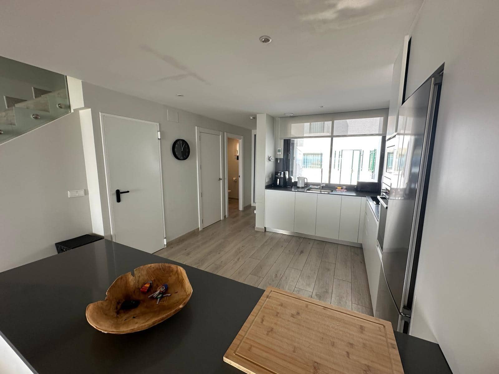 3 soveværelse Semi-Rækkehus til leje i Fuengirola med swimmingpool garage - € 4.400 (Ref: 9519056)