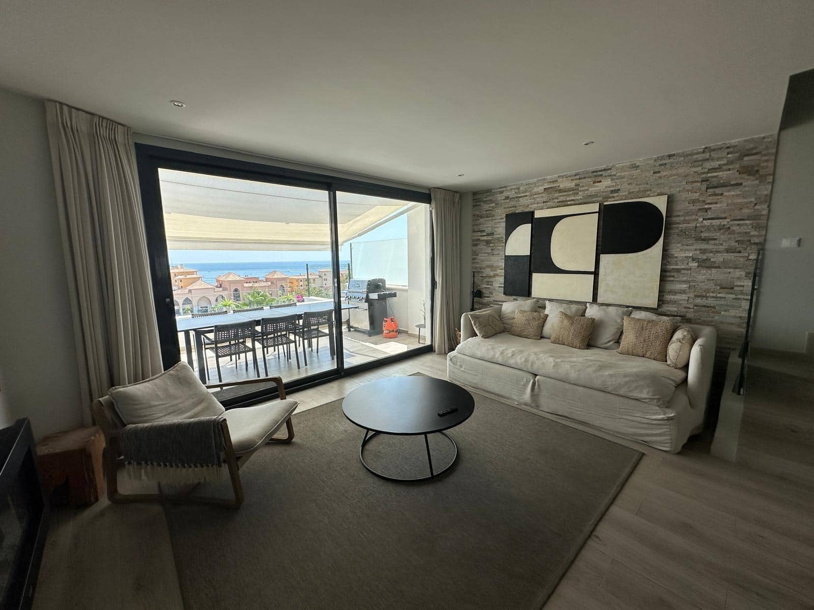 3 soveværelse Semi-Rækkehus til leje i Fuengirola med swimmingpool garage - € 4.400 (Ref: 9519056)