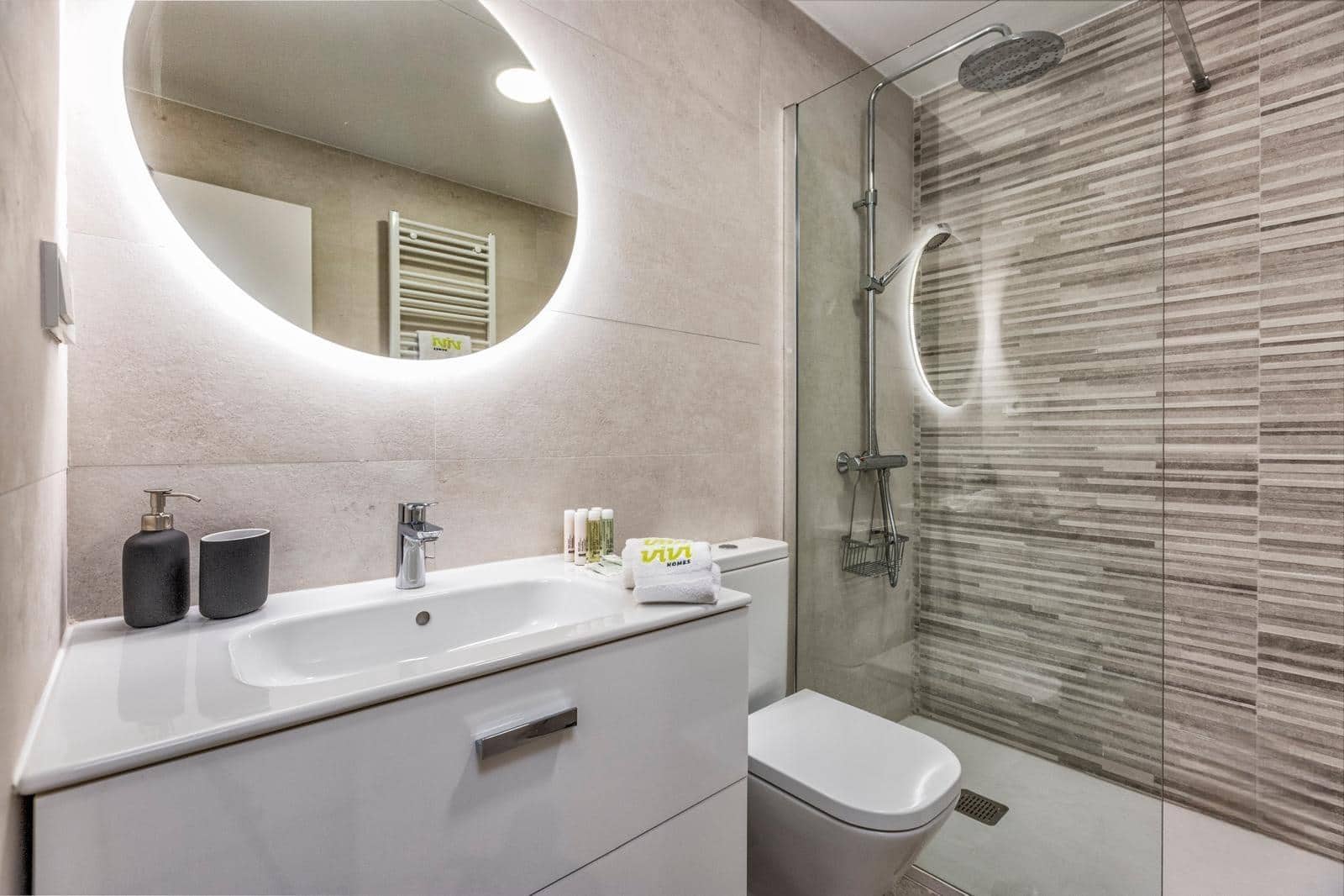 3 soveværelse Semi-Rækkehus til leje i Fuengirola med swimmingpool garage - € 4.400 (Ref: 9519056)