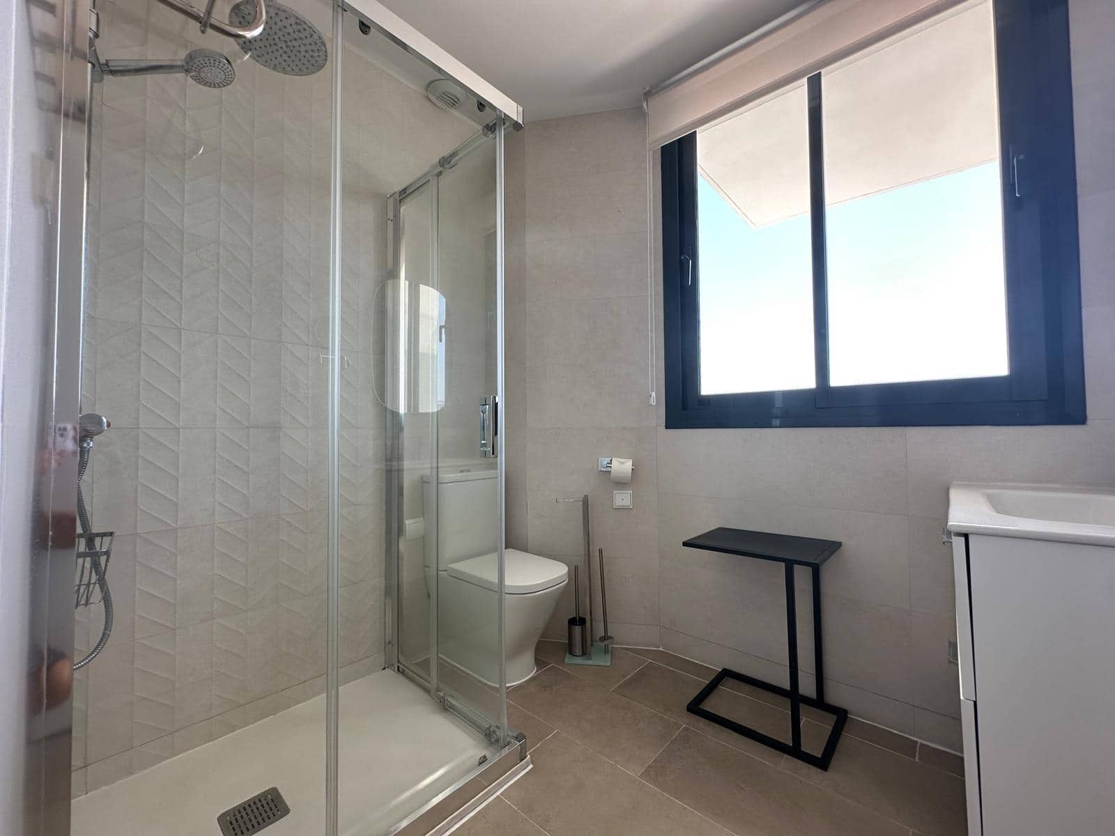 3 soveværelse Semi-Rækkehus til leje i Fuengirola med swimmingpool garage - € 4.400 (Ref: 9519056)