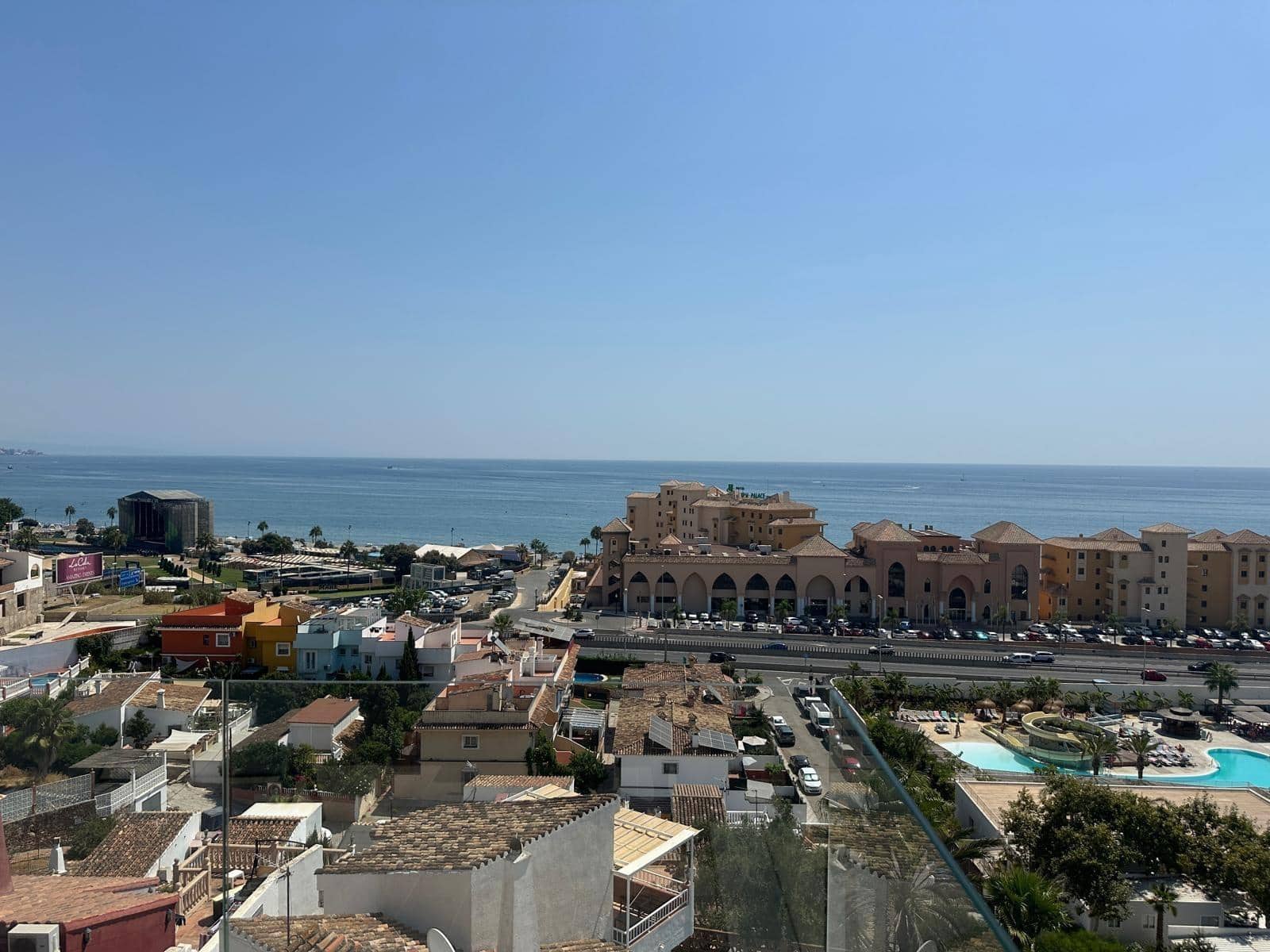 3 soveværelse Semi-Rækkehus til leje i Fuengirola med swimmingpool garage - € 4.400 (Ref: 9519056)