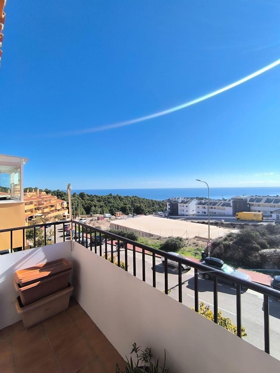 3 bedroom Apartment for sale in Benalmadena with pool garage - € 388,000 (Ref: 9527809)