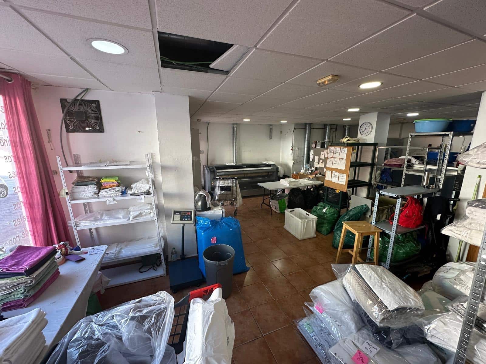 Komercyjne na sprzedaż w Benalmadena - 230 000 € (Ref: 9548377)