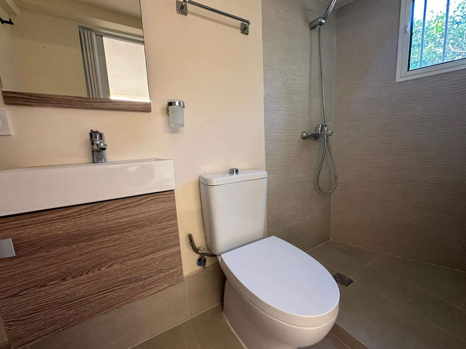 Apartamento de 1 habitación en Fuengirola en alquiler - 1.000 € (Ref: 9548379)