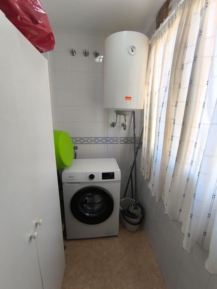 1 soverom Leilighet til salgs i Mijas med svømmebasseng garasje - € 215 000 (Ref: 9561938)