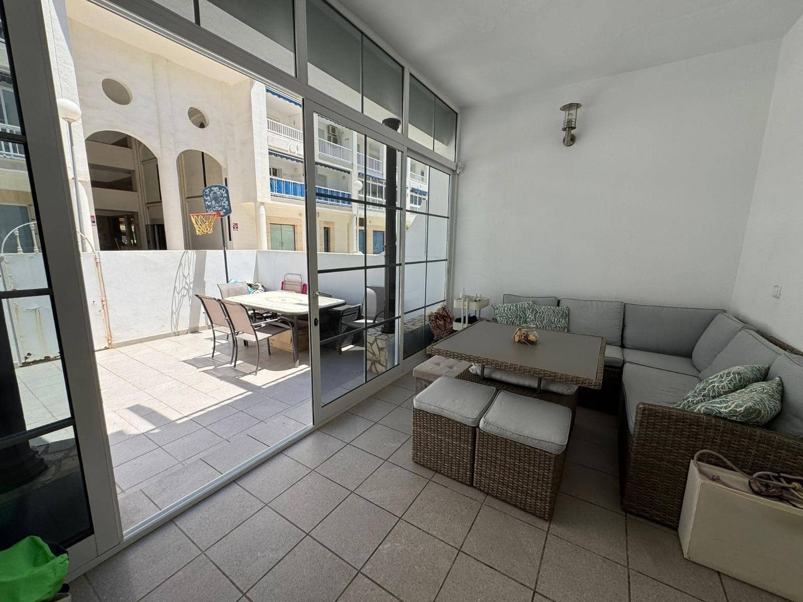 4 soveværelse Rækkehus til salg i Fuengirola med swimmingpool - € 690.000 (Ref: 9568813)