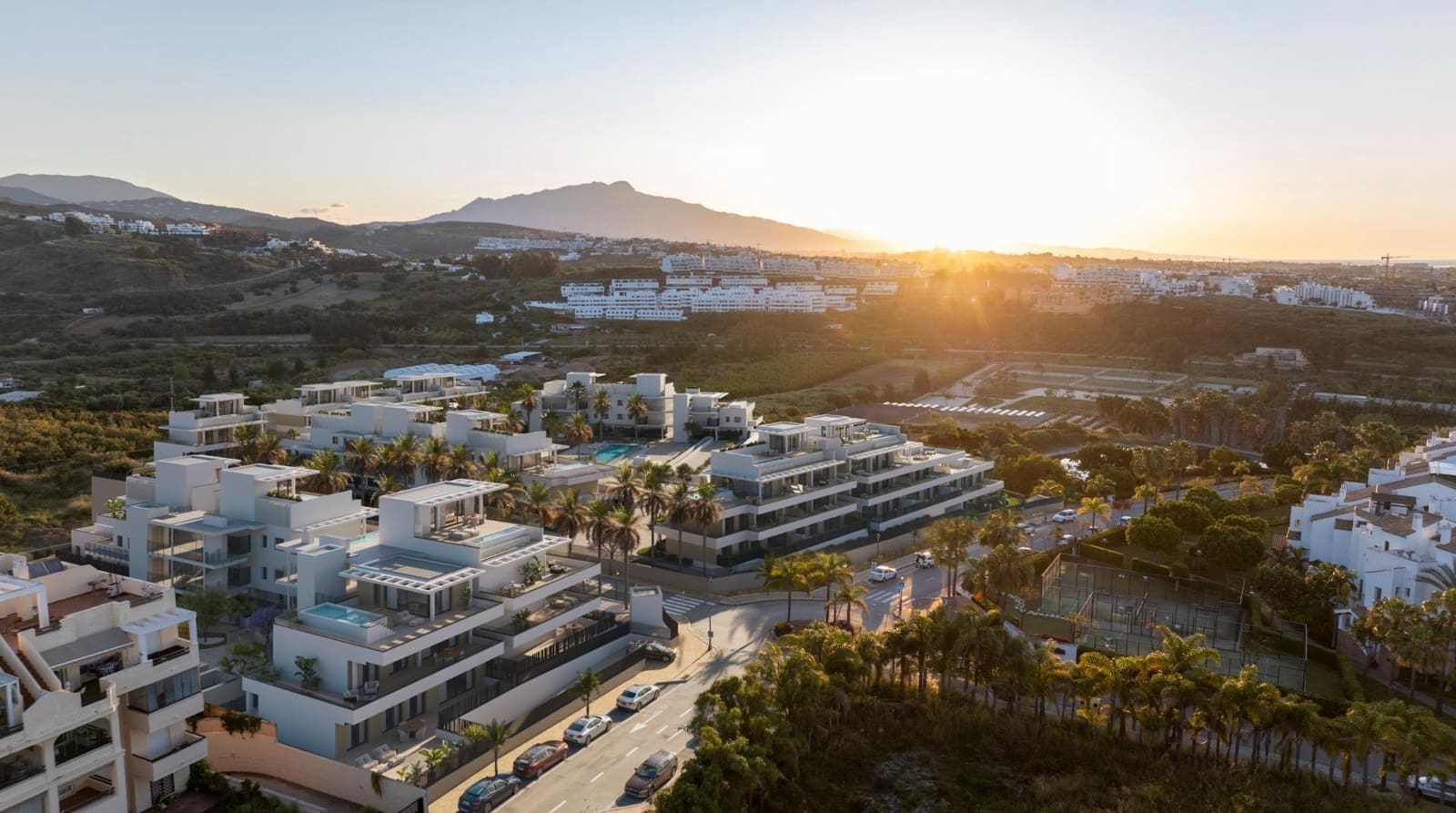 Apartamento de 2 habitaciones en New Golden Mile en venta con piscina garaje - 525.000 € (Ref: 9568820)