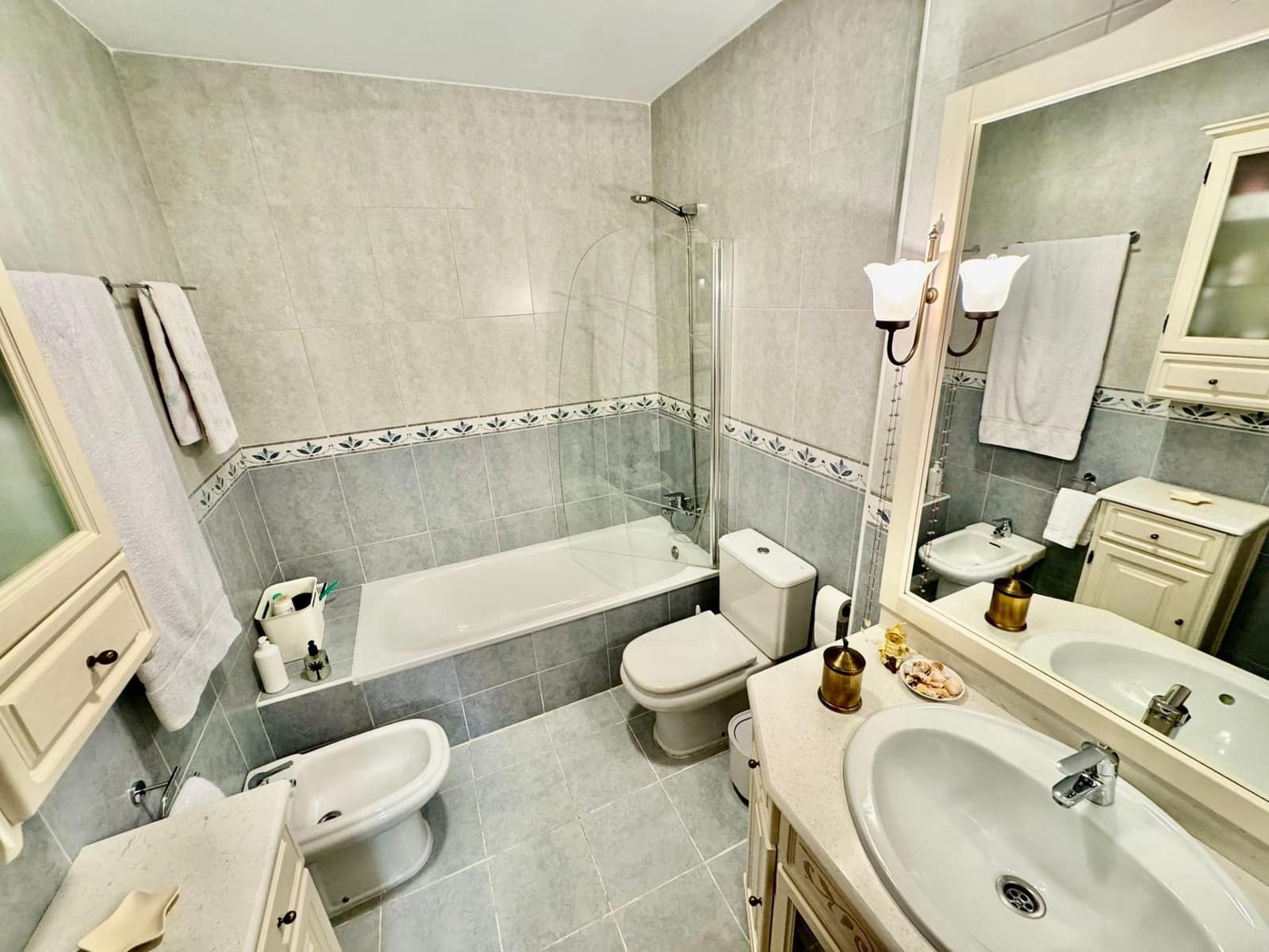 1 sypialnia Apartament na sprzedaż w Fuengirola z garażem - 242 000 € (Ref: 9583023)