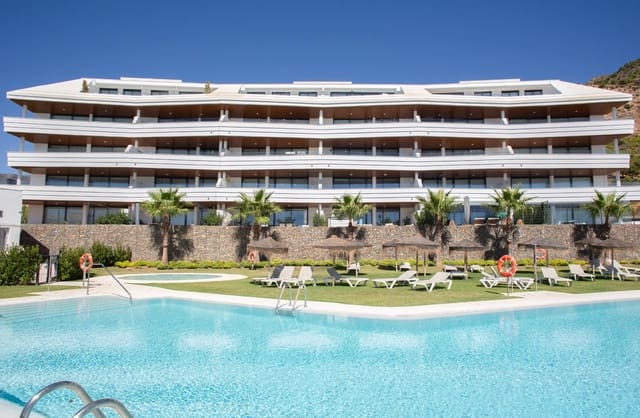 2 sypialnia Apartament na sprzedaż w El Higuerón, Fuengirola z basenem garażem - 749 000 € (Ref: 9583024)