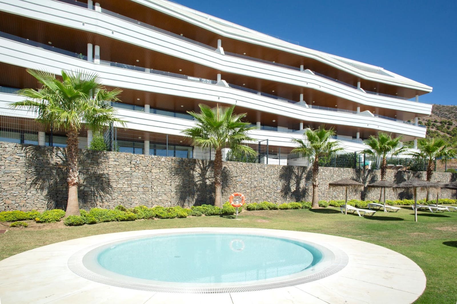 2 sypialnia Apartament na sprzedaż w Fuengirola z basenem garażem - 749 000 € (Ref: 9583024)