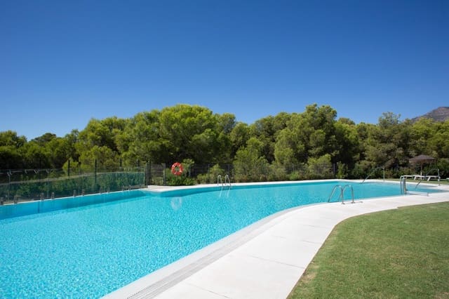 2 sypialnia Apartament na sprzedaż w El Higuerón, Fuengirola z basenem garażem - 749 000 € (Ref: 9583024)