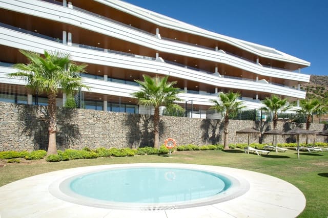 2 slaapkamer Penthouse te koop in El Higuerón, Fuengirola met zwembad garage - € 850.000 (Ref: 9583025)