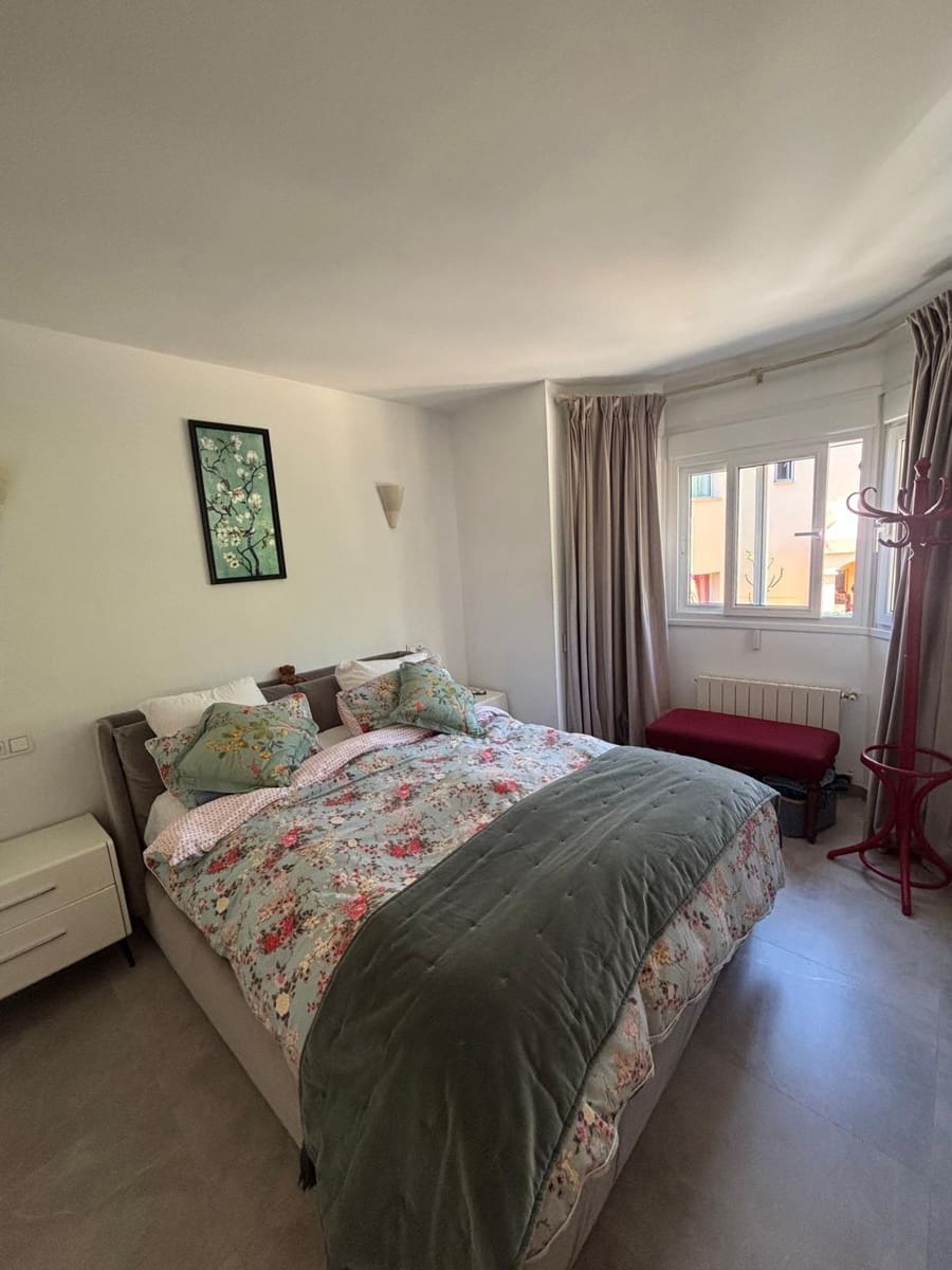 3 sovrum Semi-fristående Villa till salu i Mijas med pool garage - 495 000 € (Ref: 9599650)