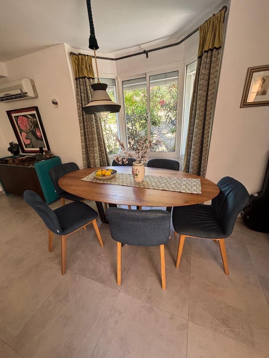 3 sovrum Semi-fristående Villa till salu i Mijas med pool garage - 495 000 € (Ref: 9599650)