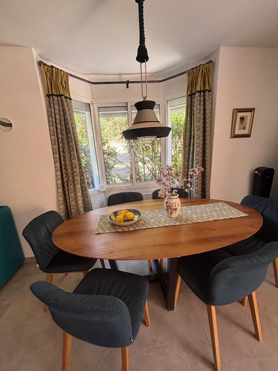 3 sovrum Semi-fristående Villa till salu i Mijas med pool garage - 495 000 € (Ref: 9599650)