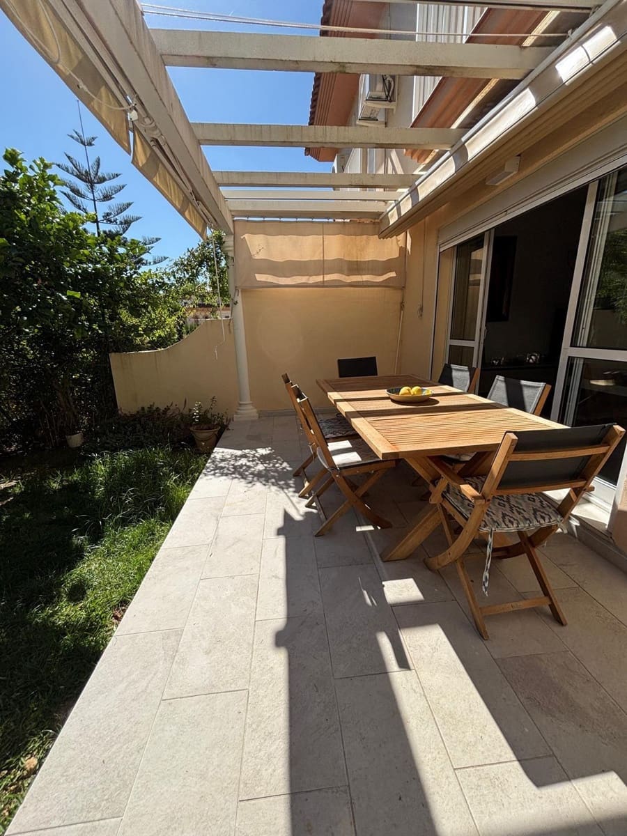 3 sovrum Semi-fristående Villa till salu i Mijas med pool garage - 495 000 € (Ref: 9599650)