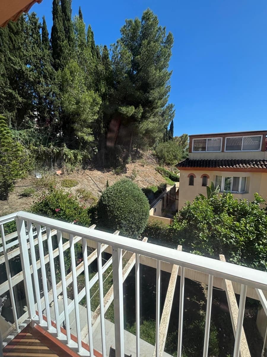 3 sovrum Semi-fristående Villa till salu i Mijas med pool garage - 495 000 € (Ref: 9599650)