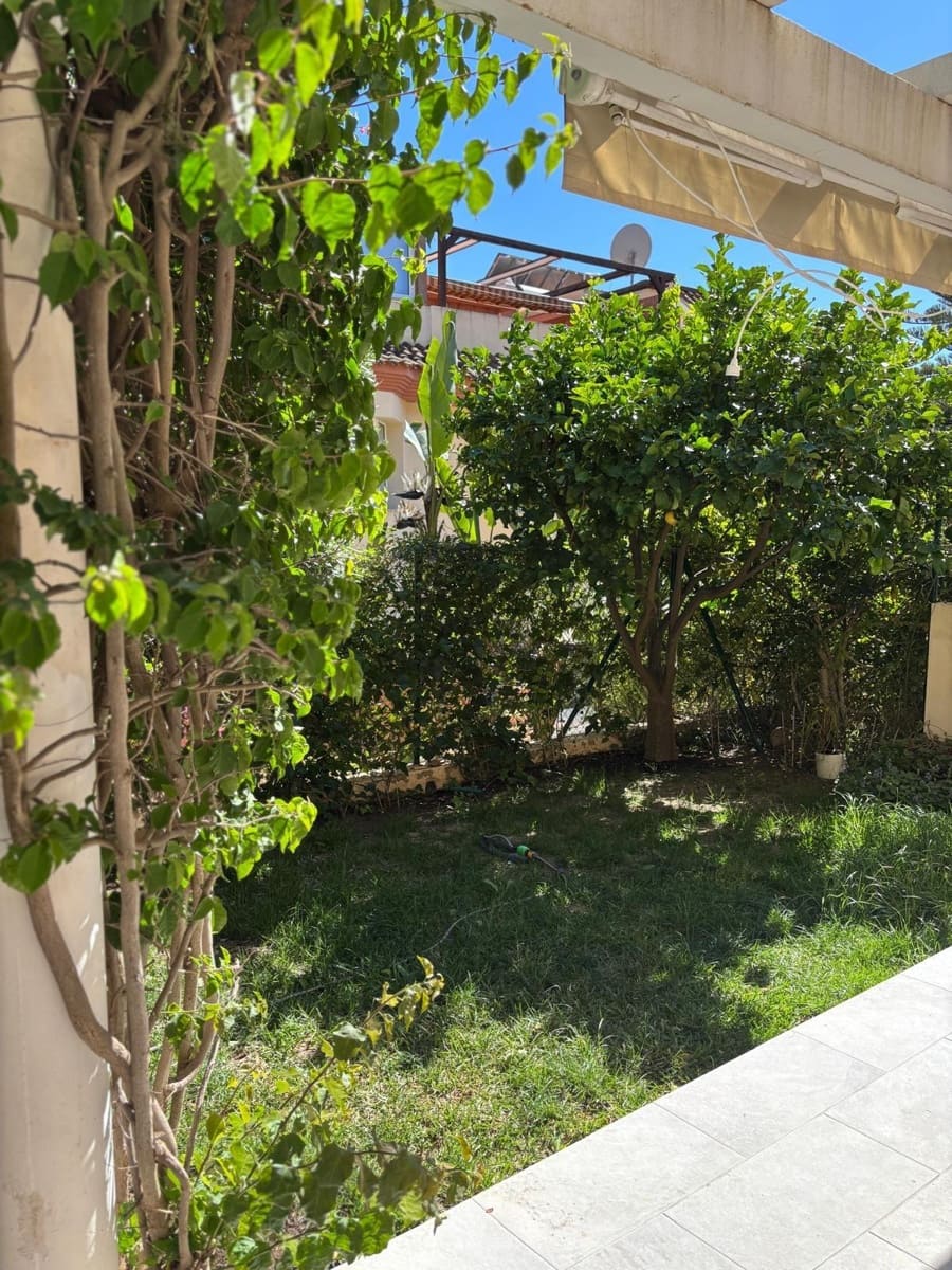 3 sovrum Semi-fristående Villa till salu i Mijas med pool garage - 495 000 € (Ref: 9599650)