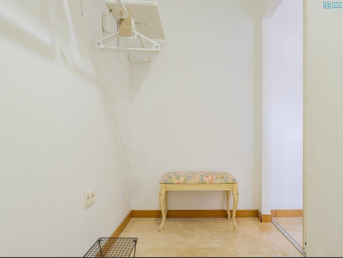 4 sypialnia Willa do wynajęcia w Cartama z basenem garażem - 3 000 € (Ref: 9611660)