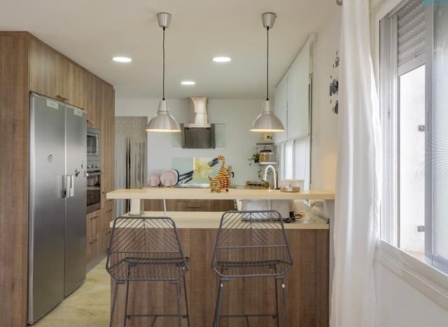 4 sypialnia Willa do wynajęcia w Cártama z basenem garażem - 3 000 € (Ref: 9611660)