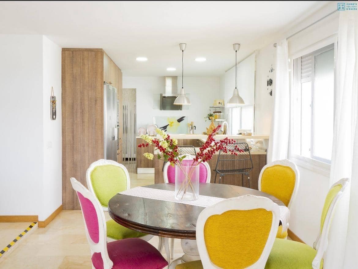 4 sypialnia Willa do wynajęcia w Cartama z basenem garażem - 3 000 € (Ref: 9611660)