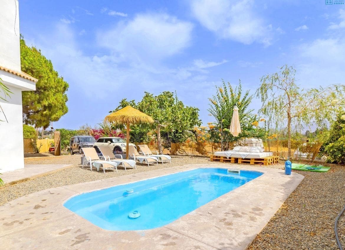 4 sypialnia Willa do wynajęcia w Cartama z basenem garażem - 3 000 € (Ref: 9611660)