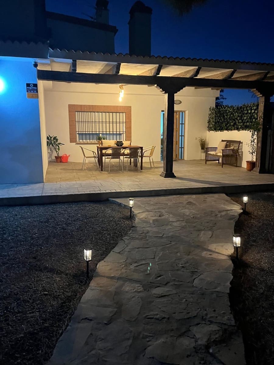 4 sypialnia Willa do wynajęcia w Cartama z basenem garażem - 3 000 € (Ref: 9611660)