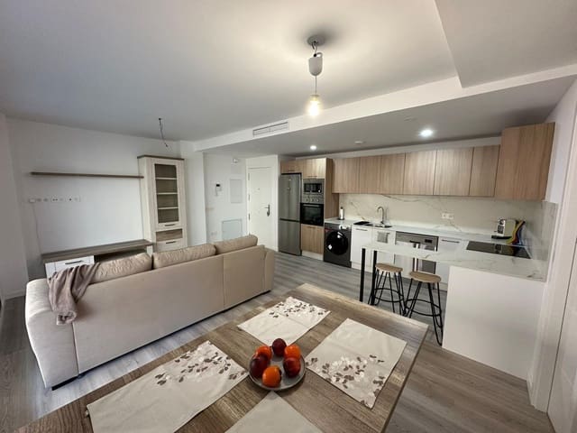 Piso de 2 habitaciones en Arroyo de la Miel, Benalmádena en venta con piscina garaje - 309.000 € (Ref: 9611661)