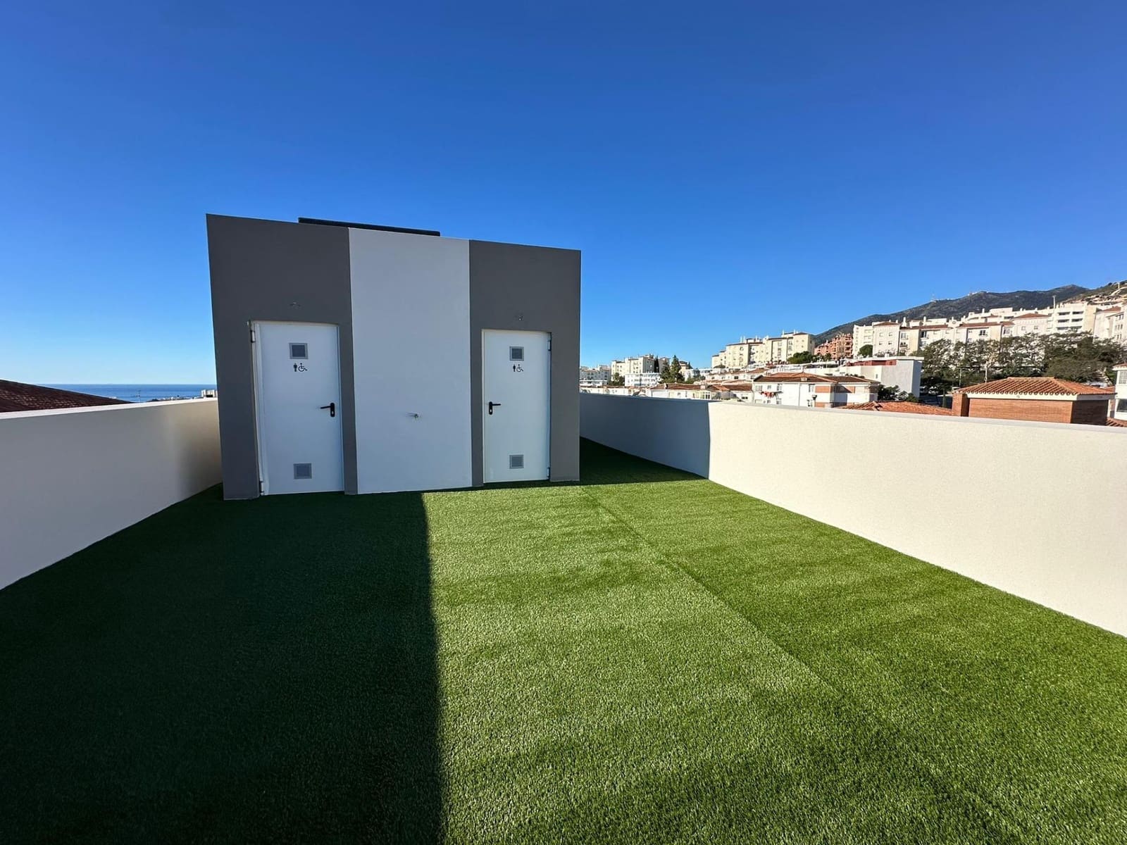 2 slaapkamer Flat te koop in Arroyo de la Miel met zwembad garage - € 309.000 (Ref: 9611661)