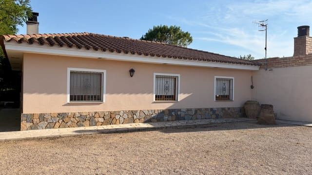 3 quarto Moradia para venda em Roquetes com piscina - 265 000 € (Ref: 10136354)
