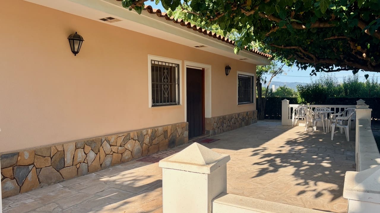 3 bedroom Villa for sale in Roquetes with pool - € 265,000 (Ref: 10136354)