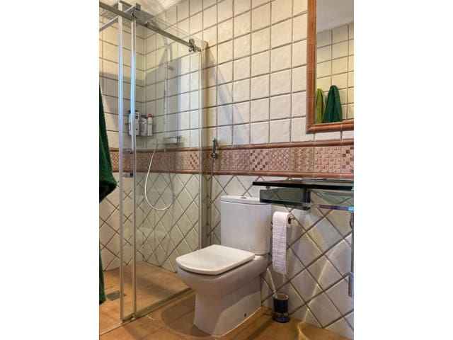 4 soveværelse Villa til salg i Tortosa med garage - € 280.000 (Ref: 9445446)