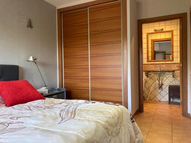 4 soveværelse Villa til salg i Tortosa med garage - € 280.000 (Ref: 9445446)