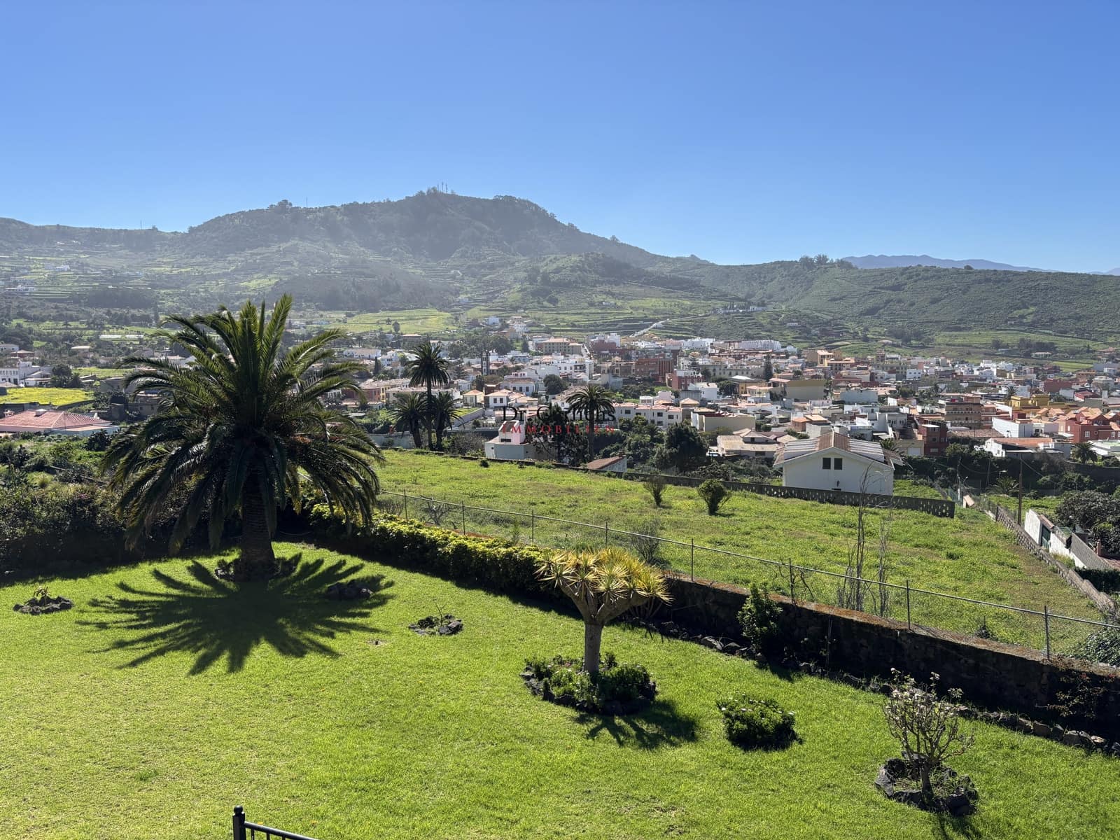 7 bedroom Townhouse for sale in Tegueste with garage - € 895,000 (Ref: 9450189)