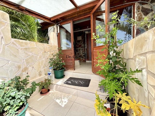 6 Zimmer Haus zu verkaufen in Granadilla de Abona mit Pool Garage - 595.000 € (Ref: 9450502)