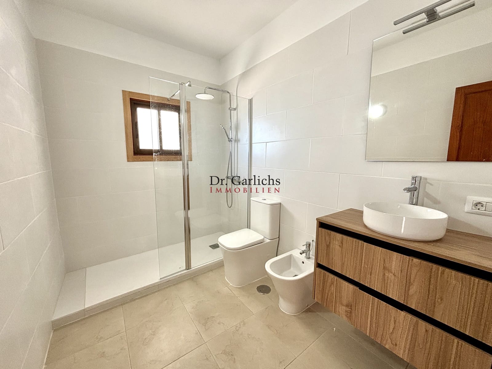 5 soveværelse Byhus til salg i Tacoronte med garage - € 790.000 (Ref: 9450535)