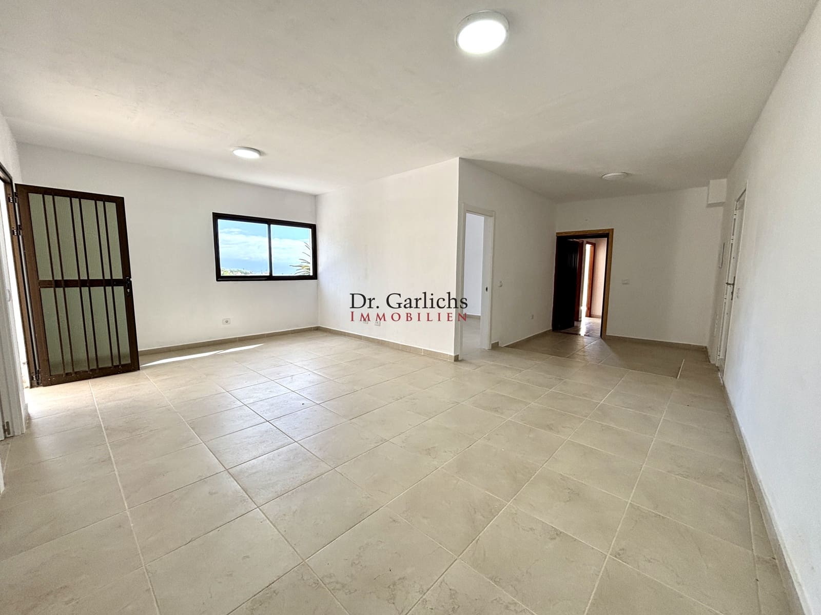 5 soveværelse Byhus til salg i Tacoronte med garage - € 790.000 (Ref: 9450535)