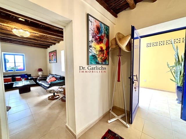 5 soverom Hus til salgs i Fasnia med garasje - € 465 000 (Ref: 9450542)