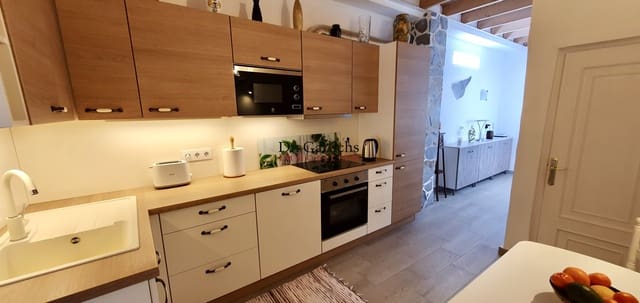 3 sypialnia Dom na sprzedaż w Guía de Isora z garażem - 650 000 € (Ref: 9450582)