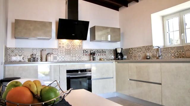 4 soveværelse Byhus til salg i La Victoria de Acentejo med swimmingpool garage - € 948.000 (Ref: 9451559)