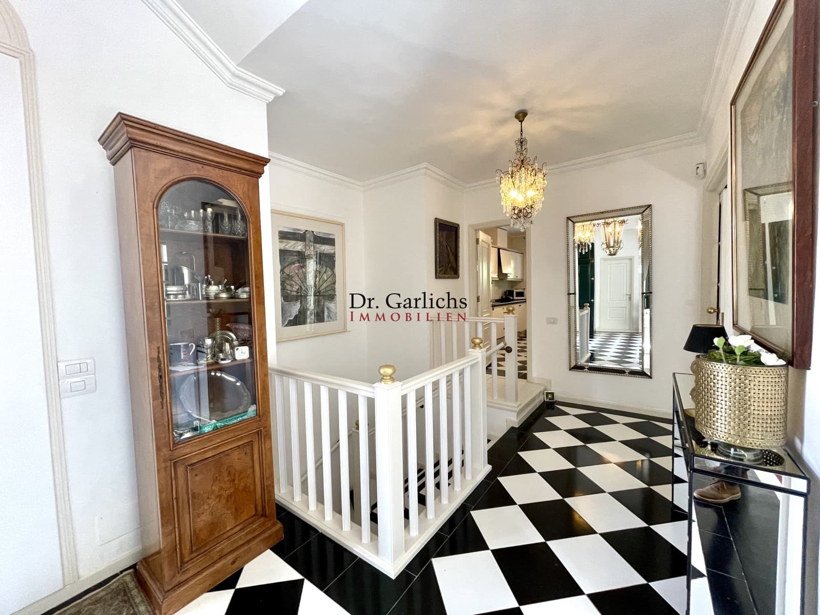 3 soveværelse Byhus til salg i La Orotava med swimmingpool garage - € 695.000 (Ref: 9452351)