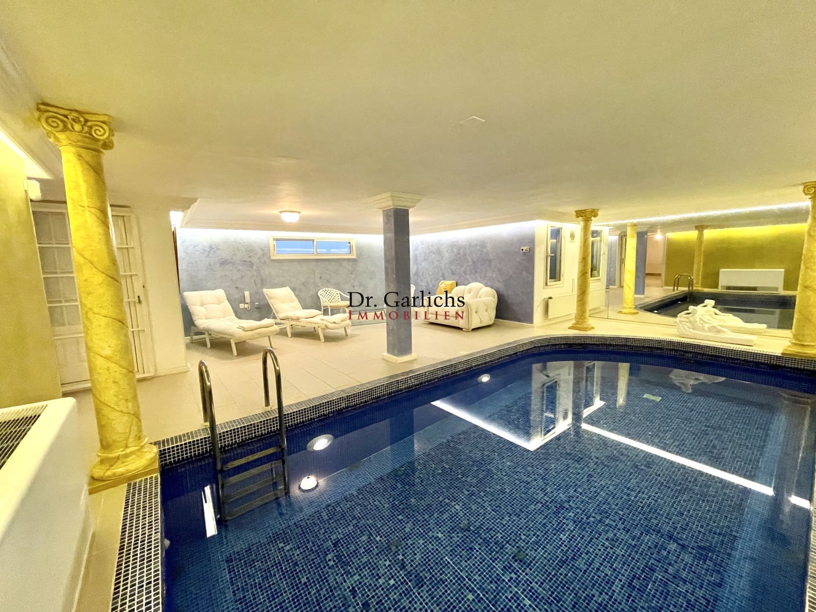 3 soveværelse Byhus til salg i La Orotava med swimmingpool garage - € 695.000 (Ref: 9452351)