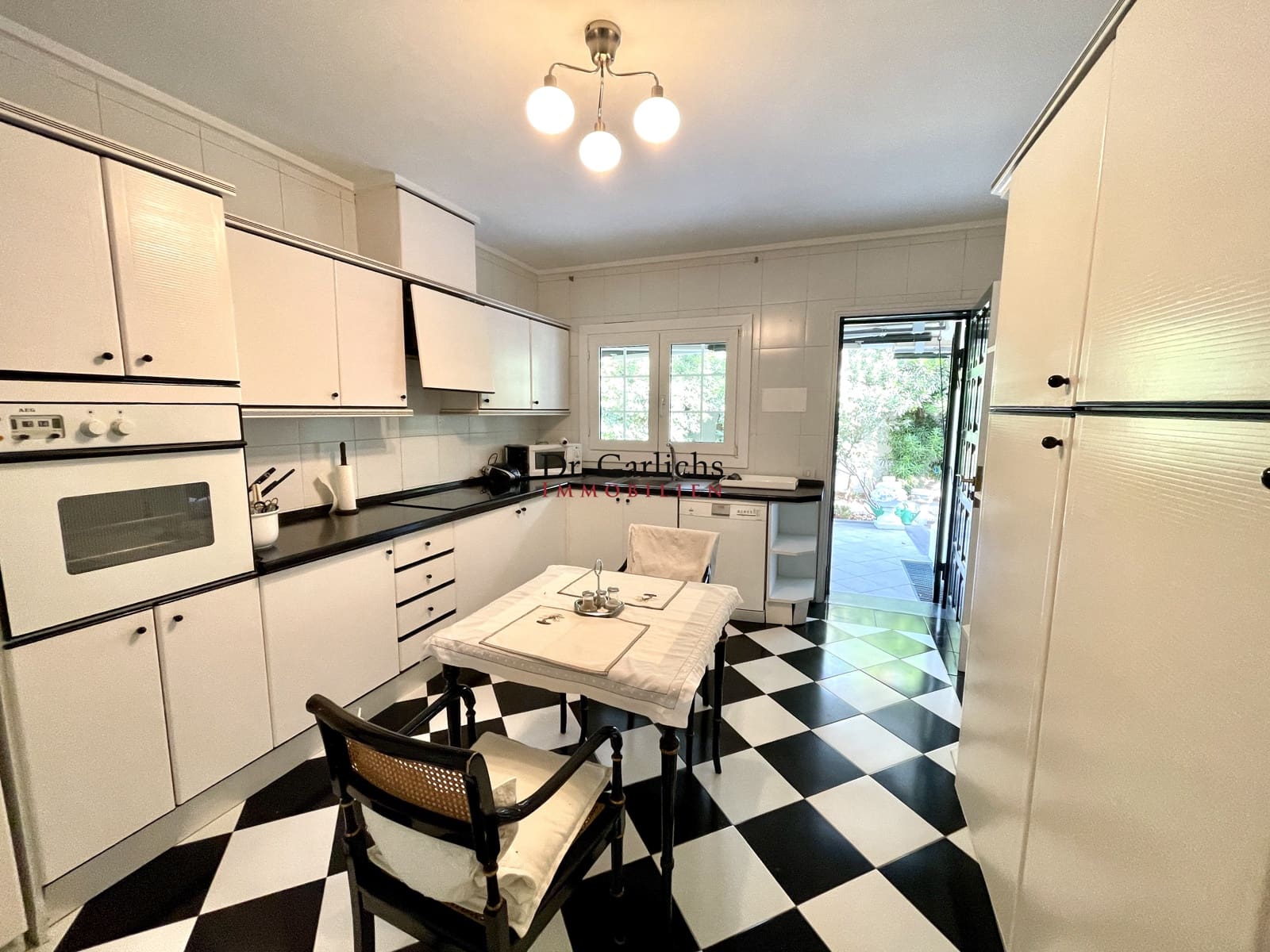 3 soveværelse Byhus til salg i La Orotava med swimmingpool garage - € 695.000 (Ref: 9452351)